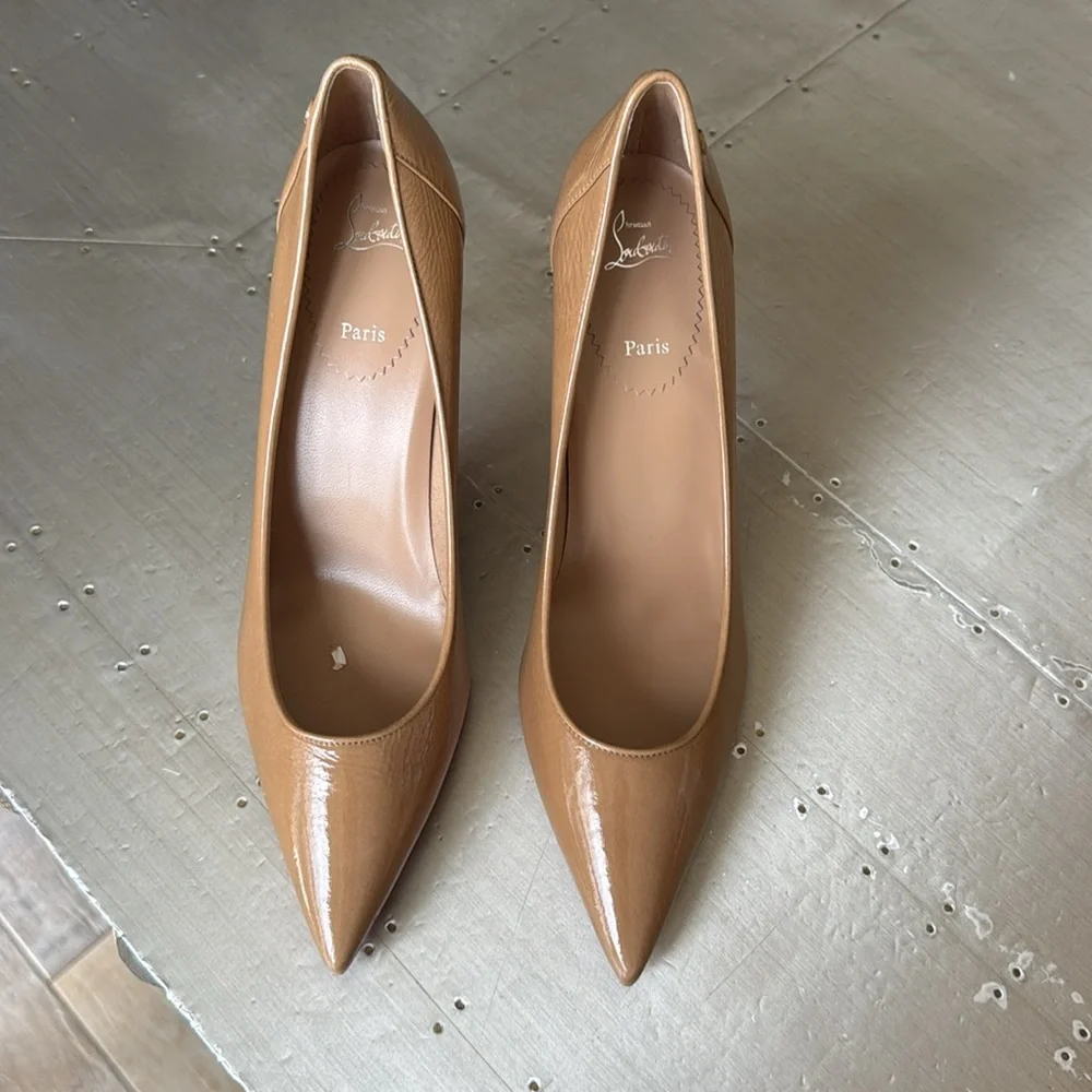 Christian Louboutin sporty Kate beige camel lionne stiletto sz 41